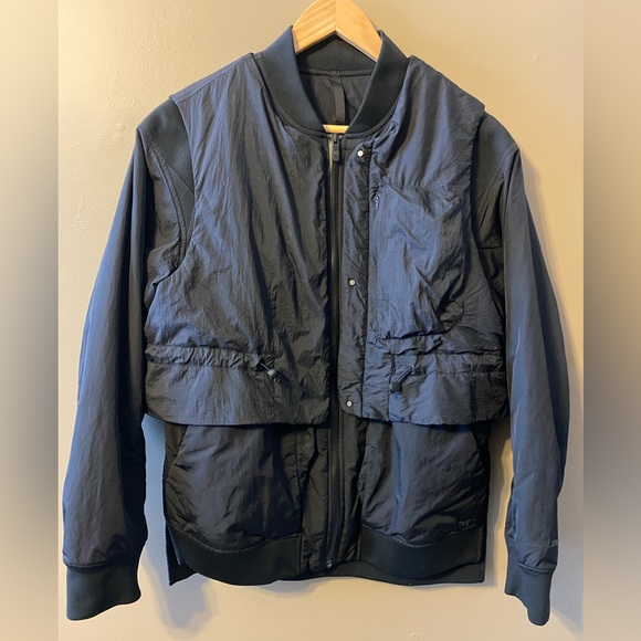 lululemon 3-in-1 Insulated Bomber: Black, 8 - Picture 3 of 15